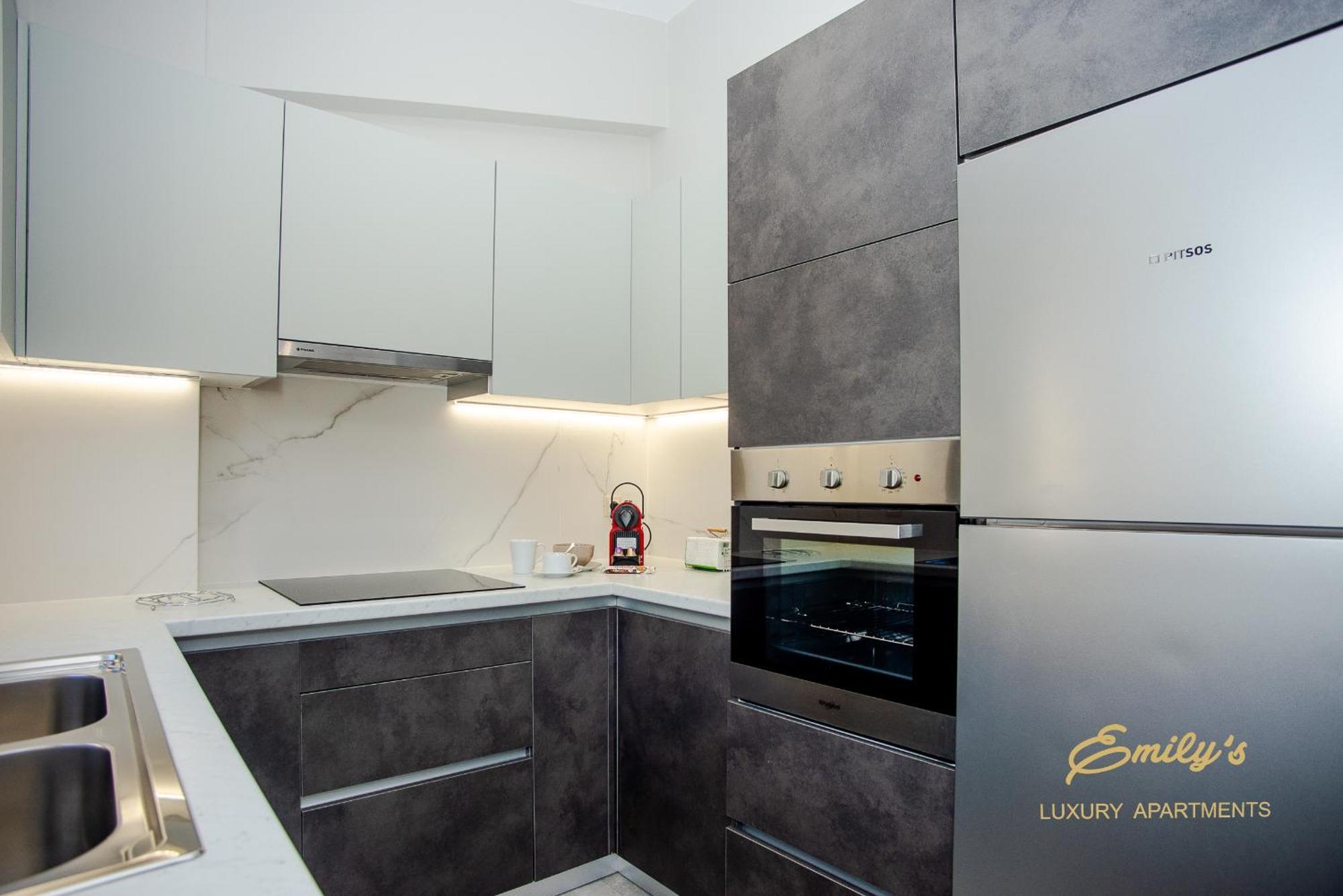 Emily'S Luxury Apartments Argostoli  Exterior foto