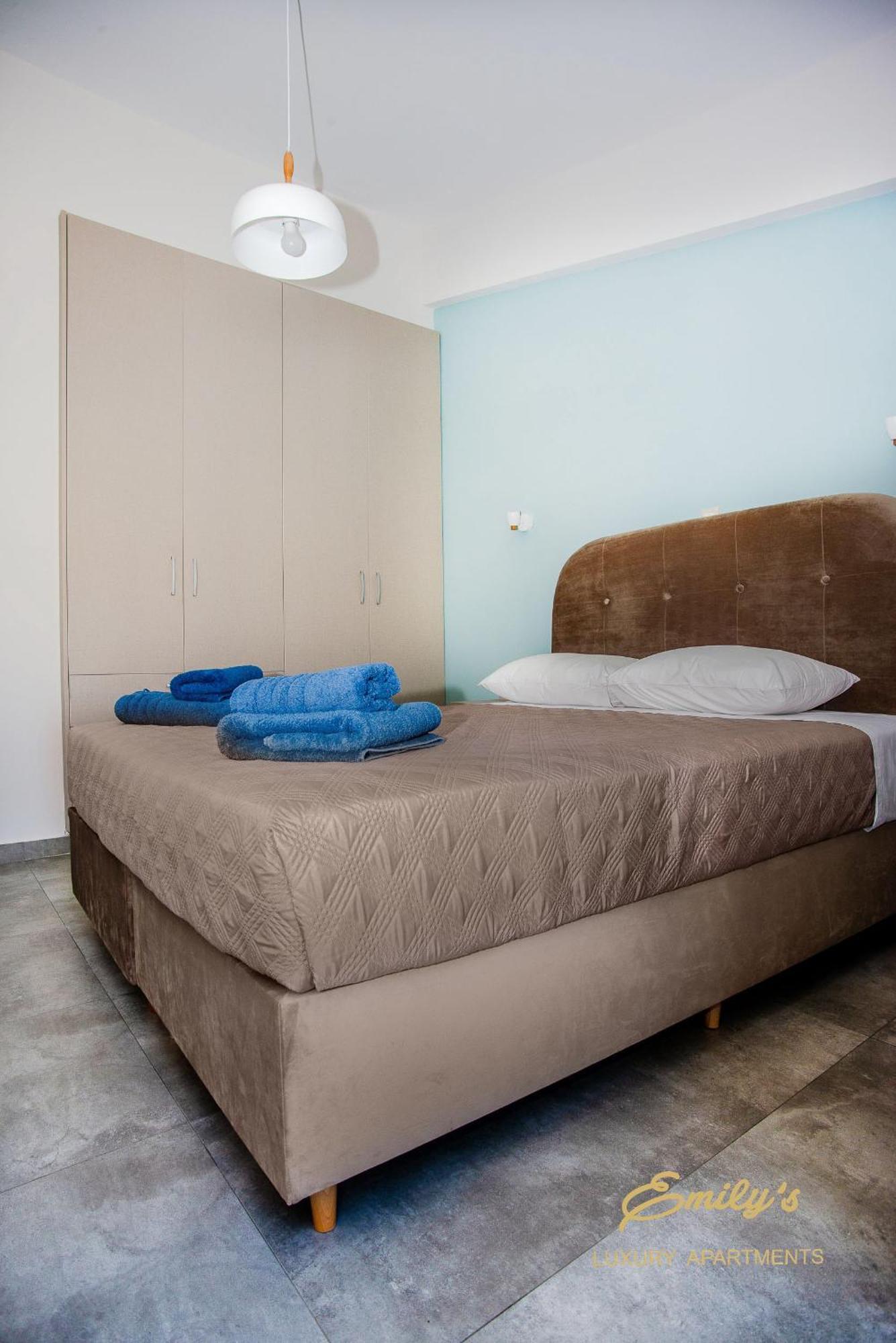 Emily'S Luxury Apartments Argostoli  Exterior foto