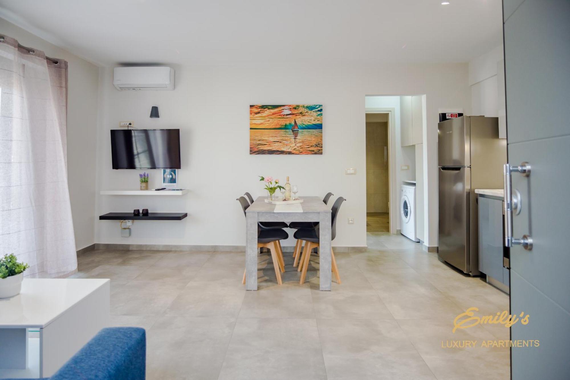 Emily'S Luxury Apartments Argostoli  Exterior foto